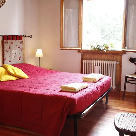 Holiday Il Capriolo Holiday home Asiago